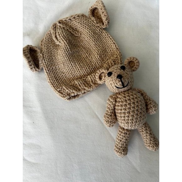 Newborn Photo Prop: Hat and Teddy Bear - Picture 1 of 3